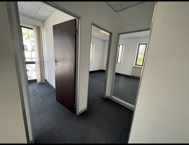 331M² OFFICE TO LET IN ROSEBANK
